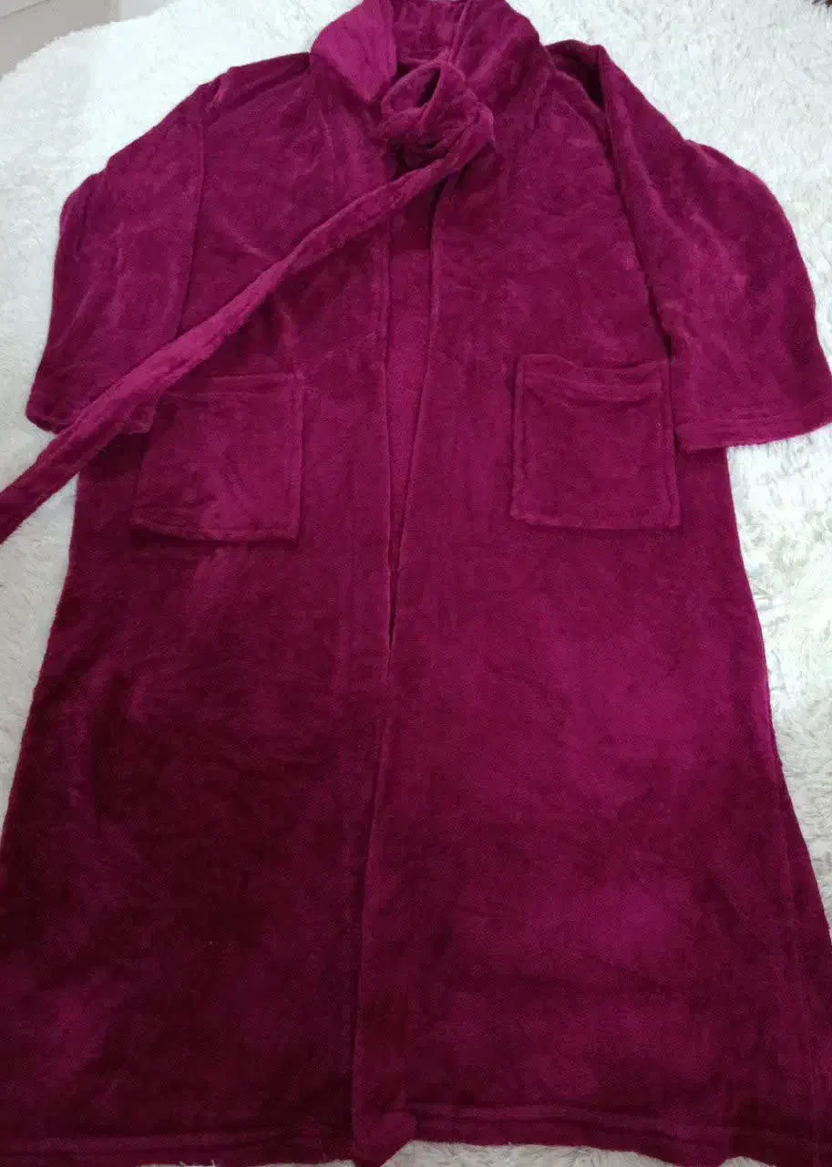 تن پوش خارجی|لباس|رشت, گلسار|دیوار