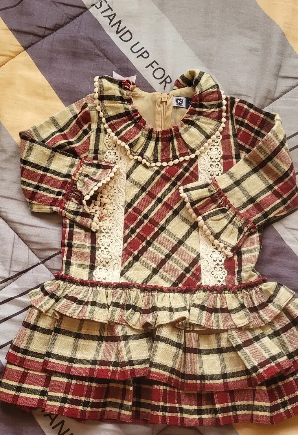 لباس بچه|کفش و لباس بچه|رشت, کوی مهر|دیوار