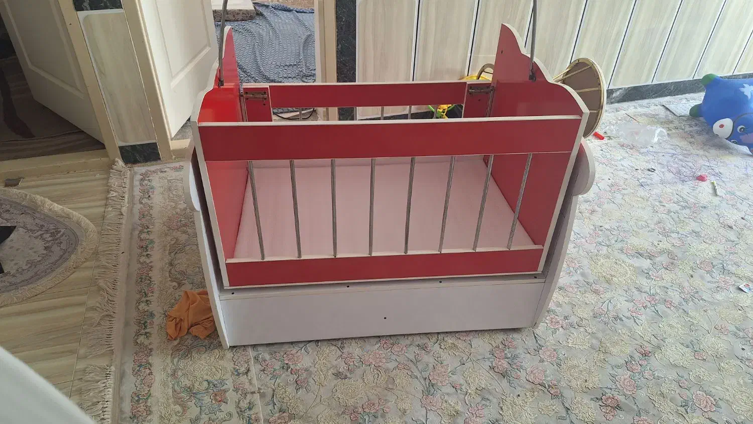 گهواره . تخت کودک|تخت و صندلی بچه|بوکان, |دیوار