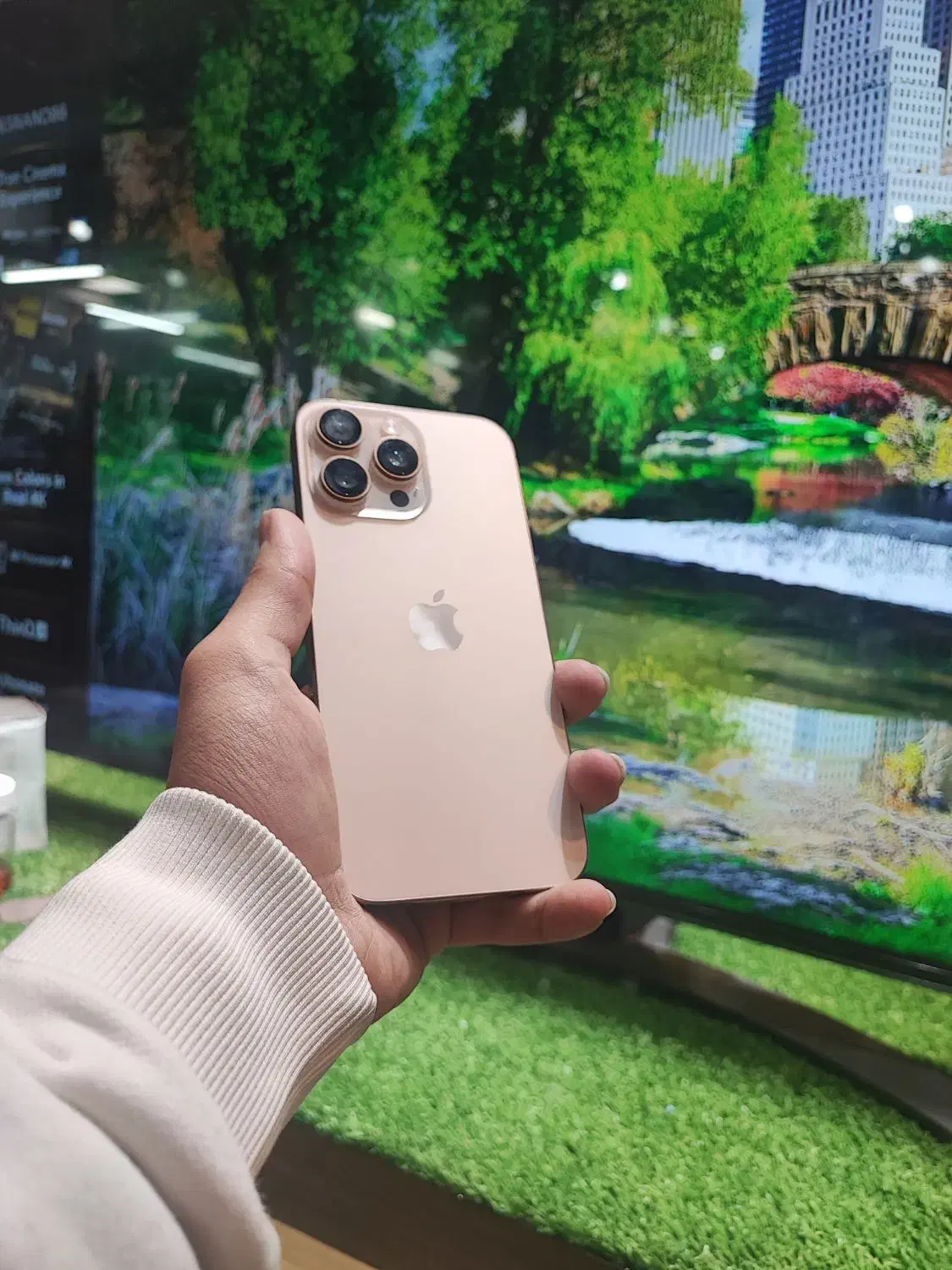 iPhone 16 pro max|موبایل|اراک, |دیوار