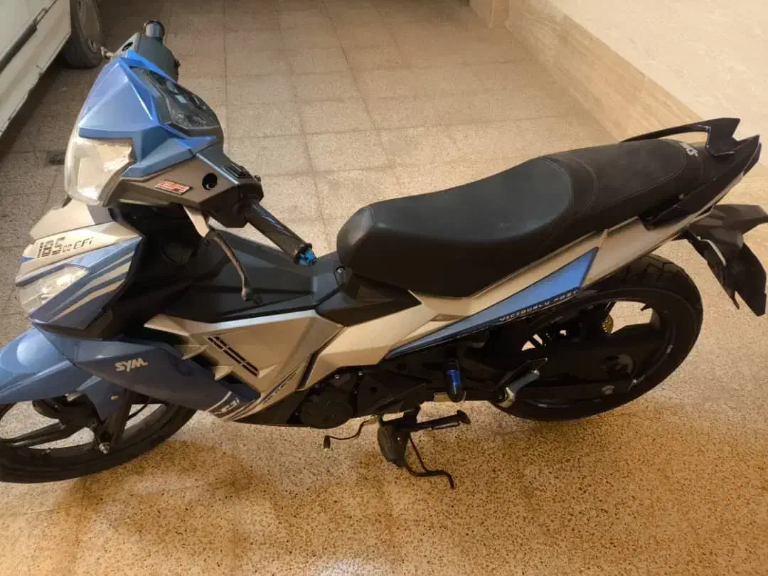 لاکی۱۸۵ فول اپشن|موتورسیکلت|اصفهان, شهرک امام زمان|دیوار