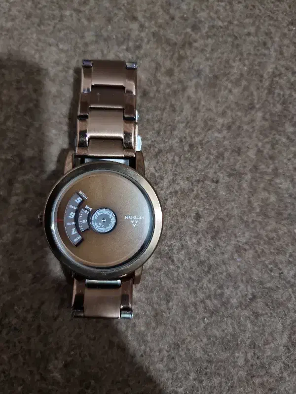 ساعت مچی|ساعت|مریوان, |دیوار