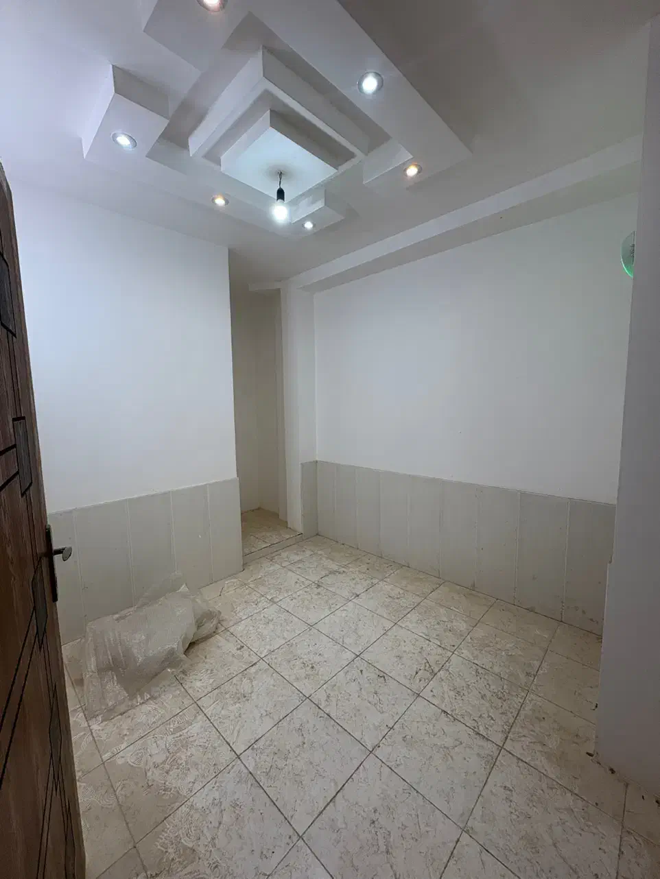 فروش آپارتمان صفر۱۰۰متر  خیابان حکیم اسدالله|فروش آپارتمان|شهرضا, |دیوار