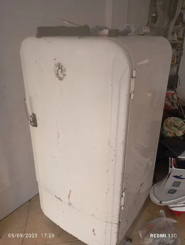 لوازم قدیمی|کلکسیون اشیاء عتیقه|اراک, |دیوار