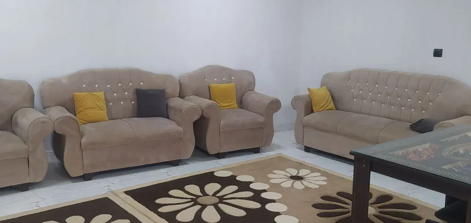 مبل هفت نفرومیزنهارخوری چهارنفر|مبلمان خانگی و میز عسلی|سنگر, |دیوار