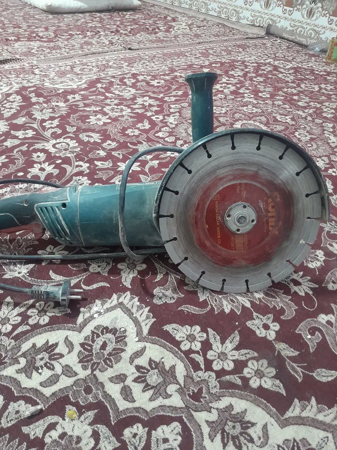 سنگ فرز رونیکس بزرگ|ابزارآلات|بافت, |دیوار