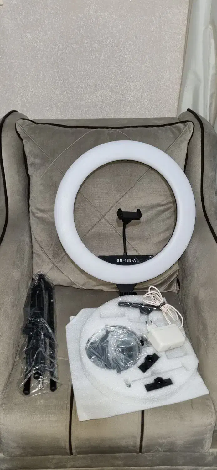 رینگ لایت نو نو|دوربین عکاسی و فیلمبرداری|خرمآباد, |دیوار