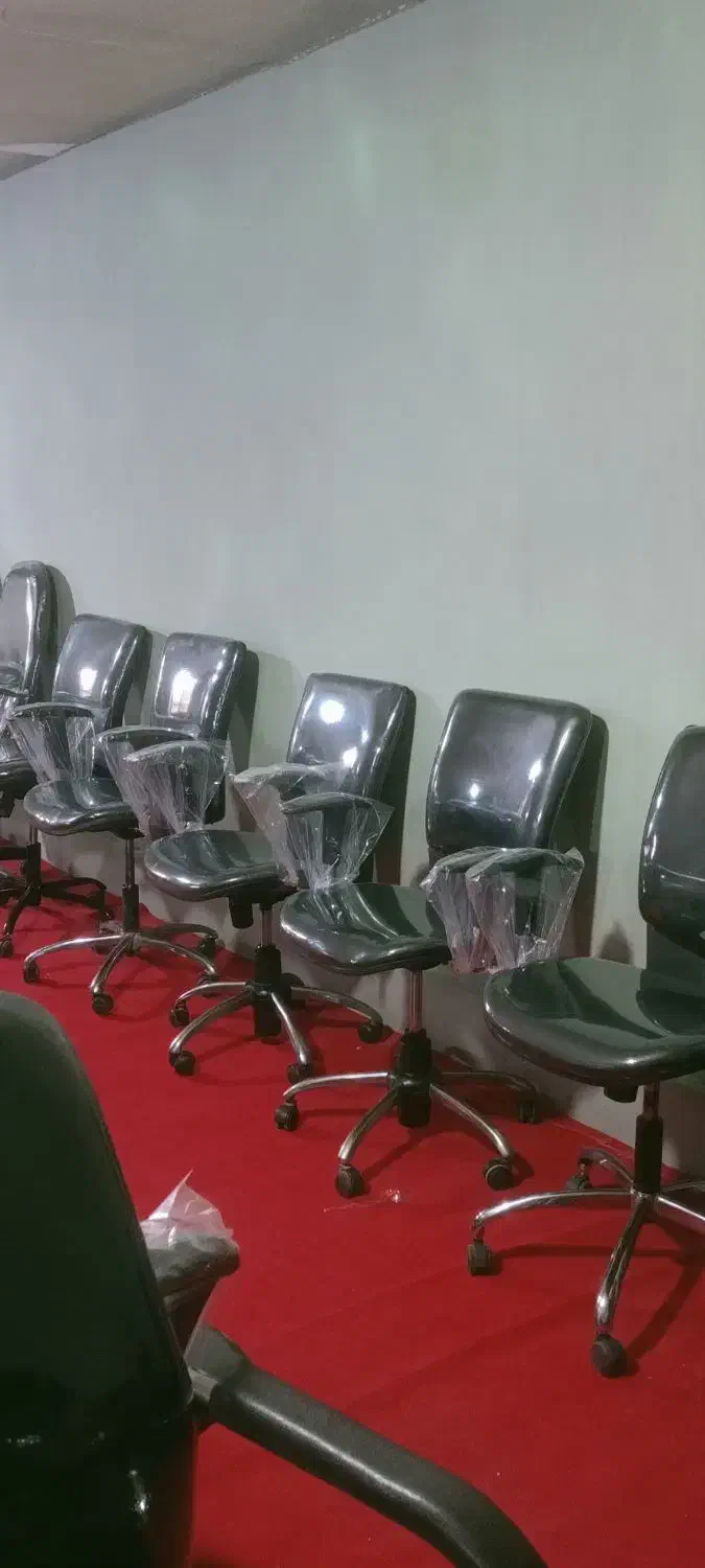 صندلی کارمندی « لیو »|مبلمان اداری|مشهد, هنرور|دیوار