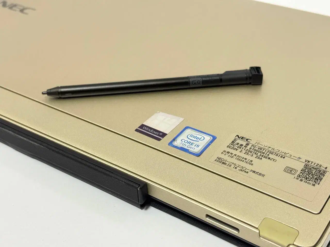 تبلت ویندوزی برند Nec ژاپن رم ۸ فول تاچ core i5|تبلت|تهران, فلسطین (میدان انقلاب)|دیوار