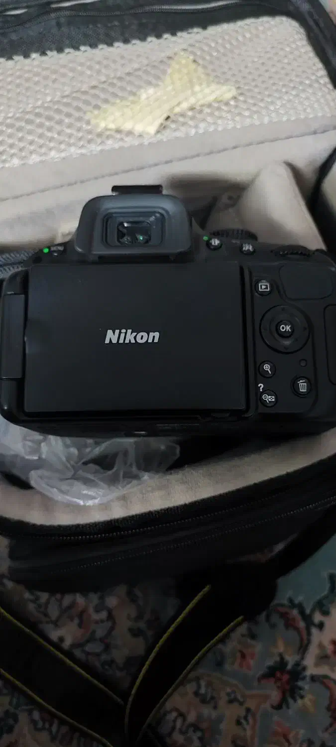 نیکون Nikon D5100 در حد نو + لنز + باتری اضافه|دوربین عکاسی و فیلم‌برداری|شیراز, شاهچراغ|دیوار