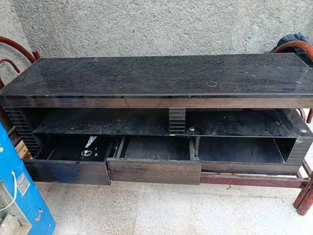 میز تلویزیون در حد نو قیمت|میز تلویزیون|مشهد, مقدم|دیوار