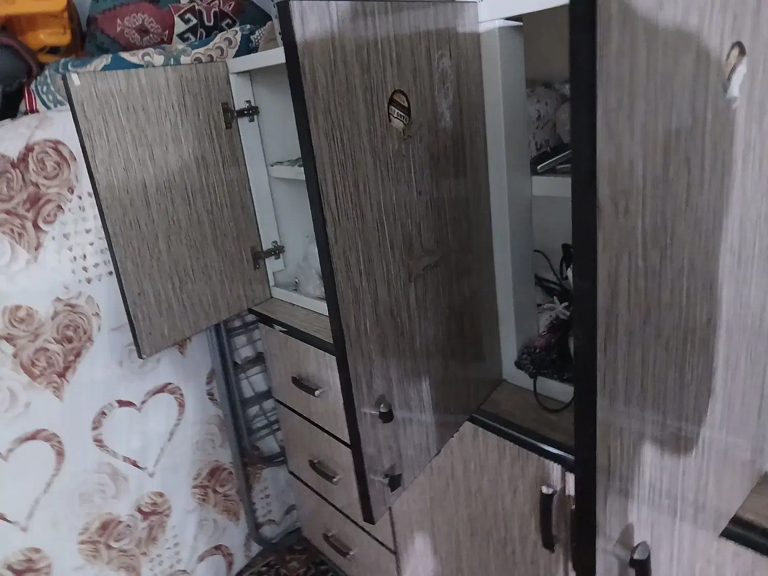 کابینت بدون شکسته گی سالم|جاکفشی، کمد، دراور|مرند, |دیوار