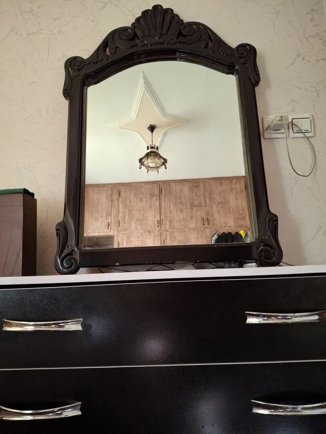 دراور و ابنه|جاکفشی، کمد، دراور|بروجرد, |دیوار