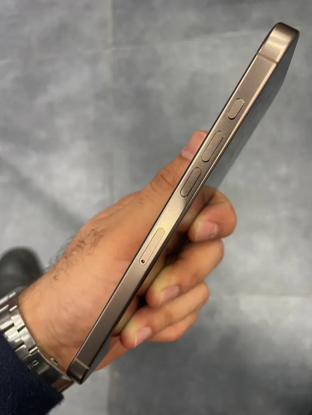 ۱۶ پرو مکس زد ای|موبایل|قم, صفائیه|دیوار