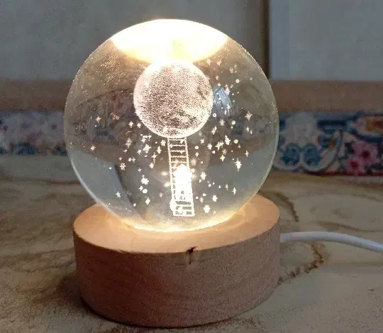 گوی شیشه ای|مجسمه، تندیس، ماکت|ری, منصوریه منگل|دیوار