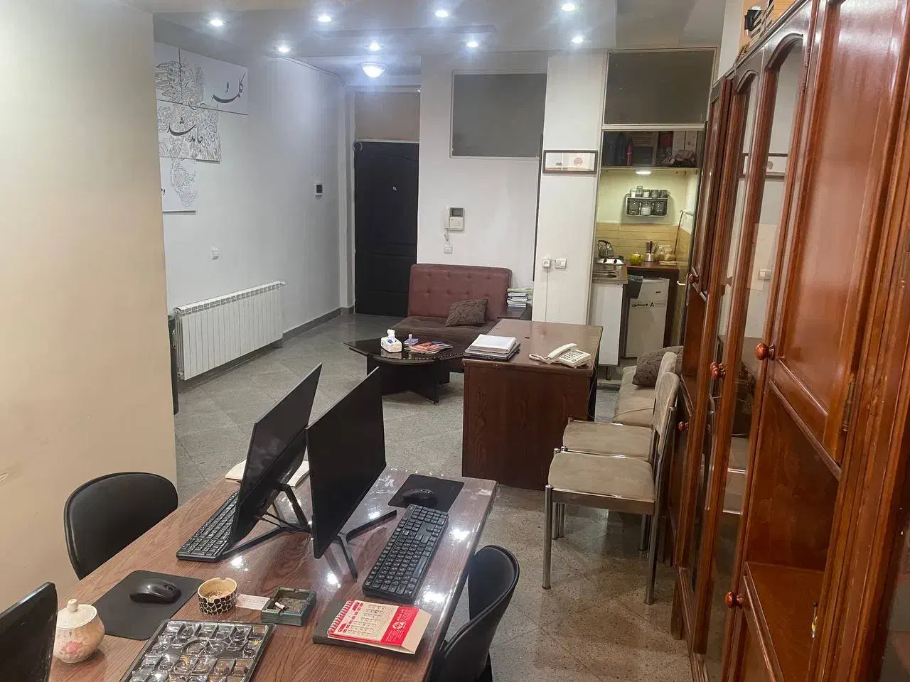 ۵۰متر دفترکار مبله میدان انقلاب شیک با پارکینگ|اجارهٔ دفتر کار، اتاق اداری، مطب|تهران, جمال‌زاده|دیوار