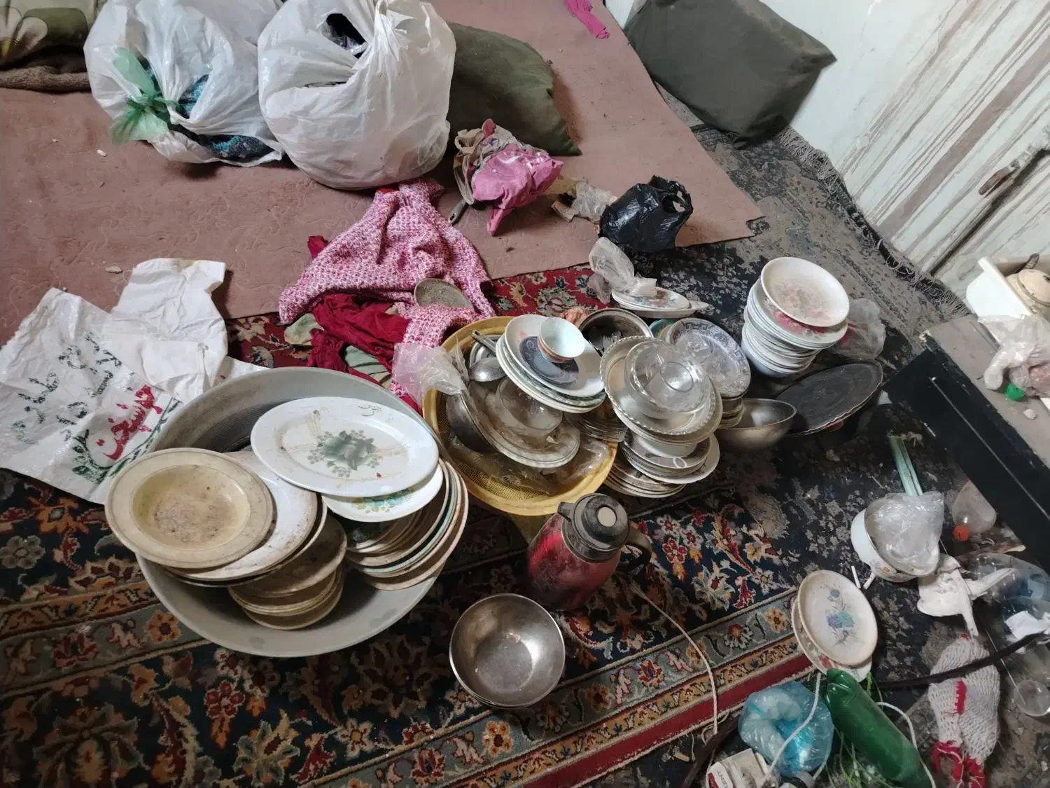 ظرف|ظروف سرو و پذیرایی|مشهد, رضاییه|دیوار