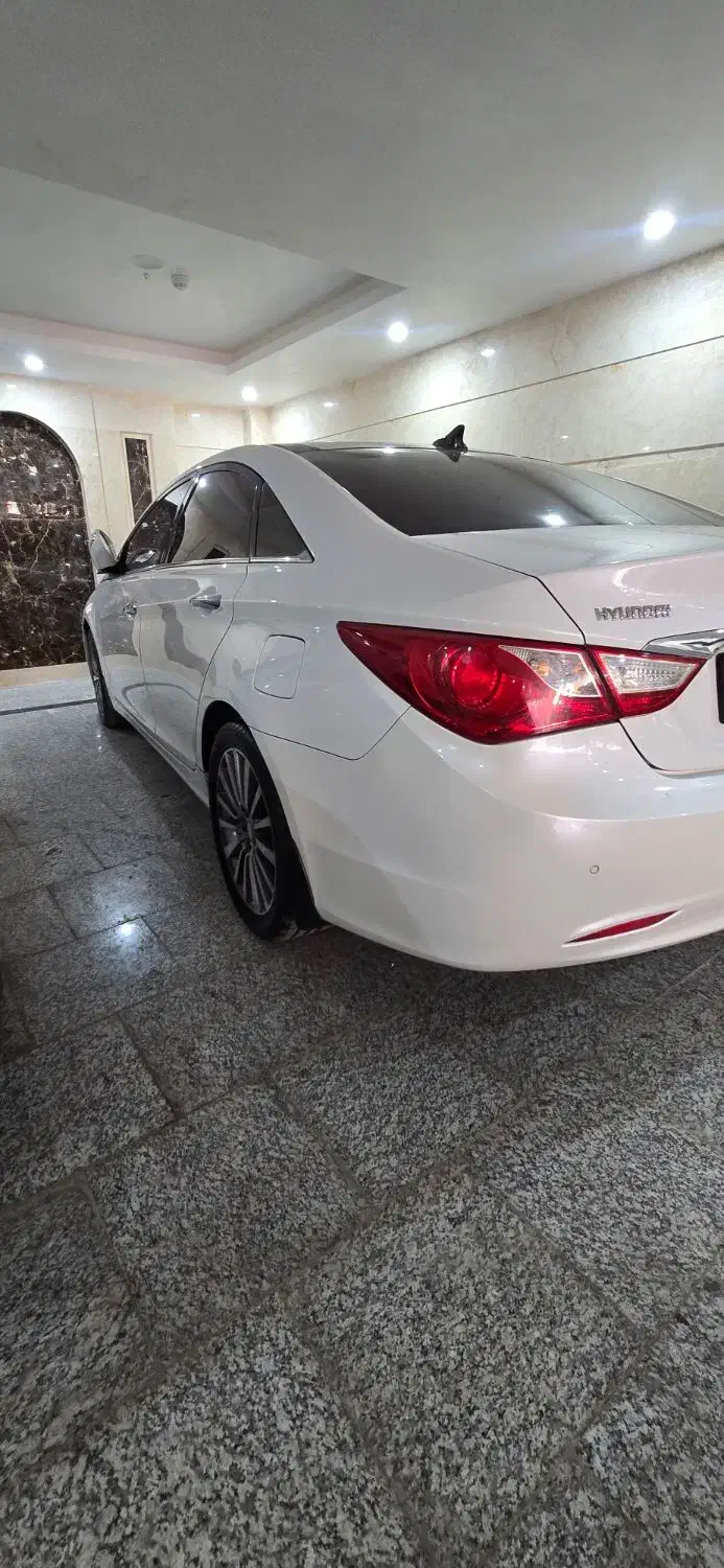 سوناتا ۲۰۱۱پلاک ملی|خودرو سواری و وانت|کرج, شهرک جهان‌نما|دیوار