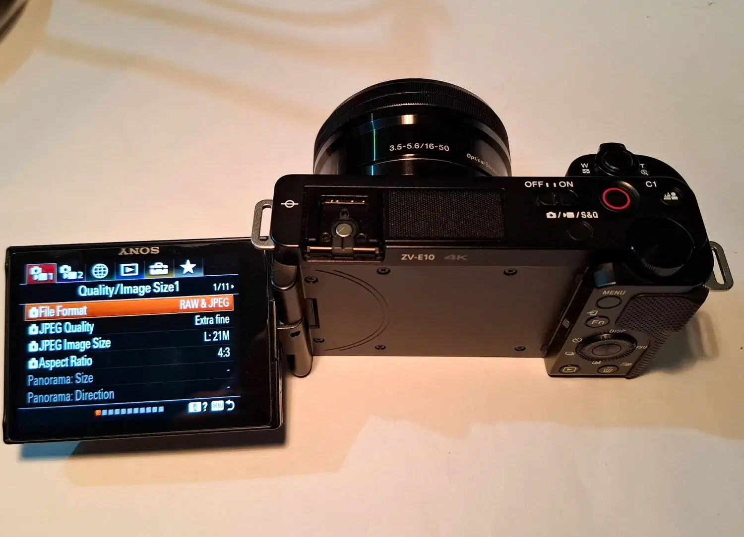 SONY ZV-E10|دوربین عکاسی و فیلم‌برداری|رشت, نظری|دیوار