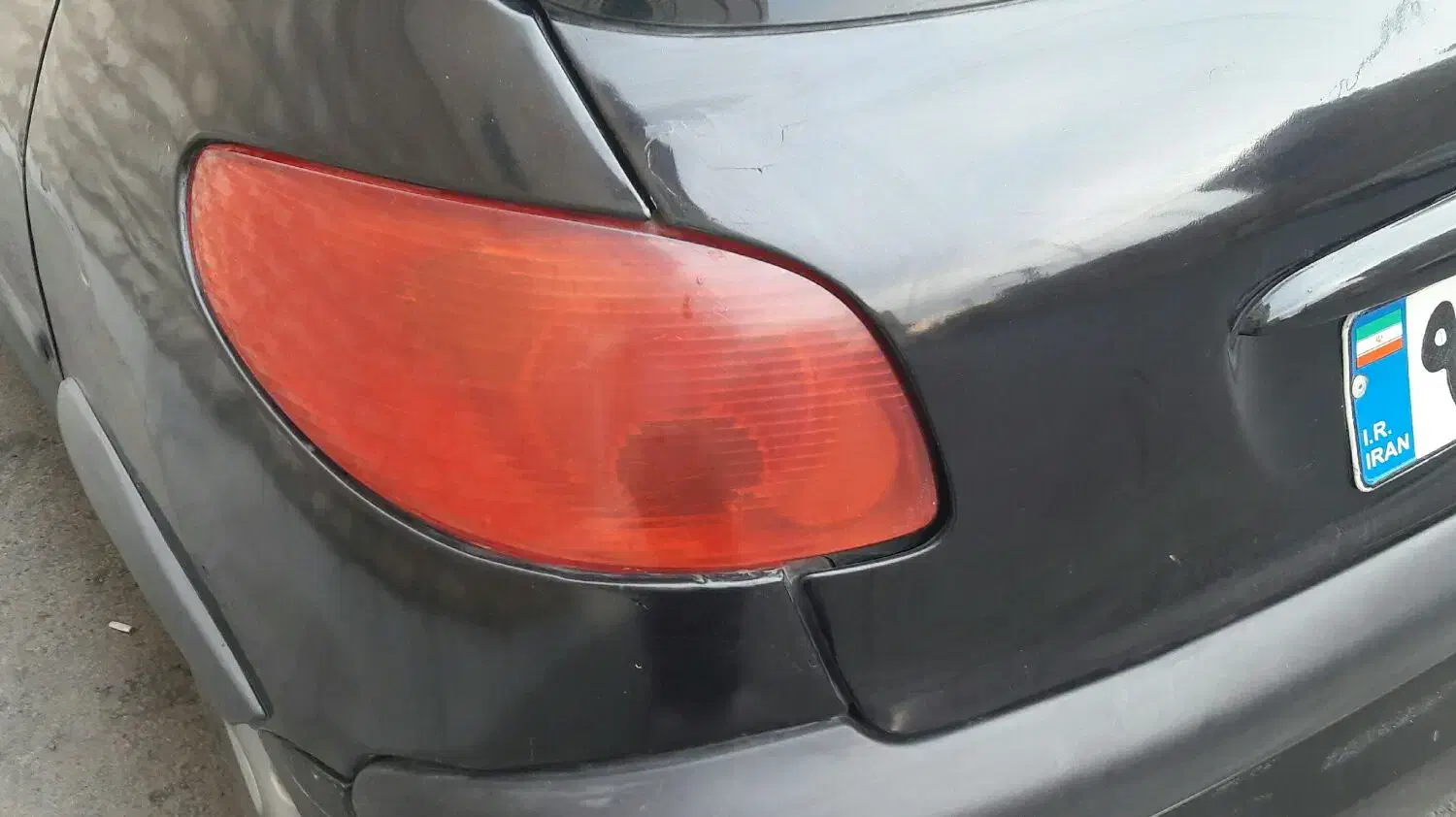 خطر عقب ۲۰۶ یدون شکستگی و تمیز|قطعات یدکی و لوازم جانبی|خمینی‌شهر, |دیوار