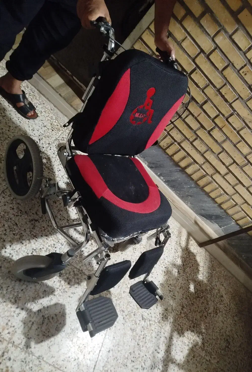 ویلچر سی پی|پزشکی|شوشتر, |دیوار