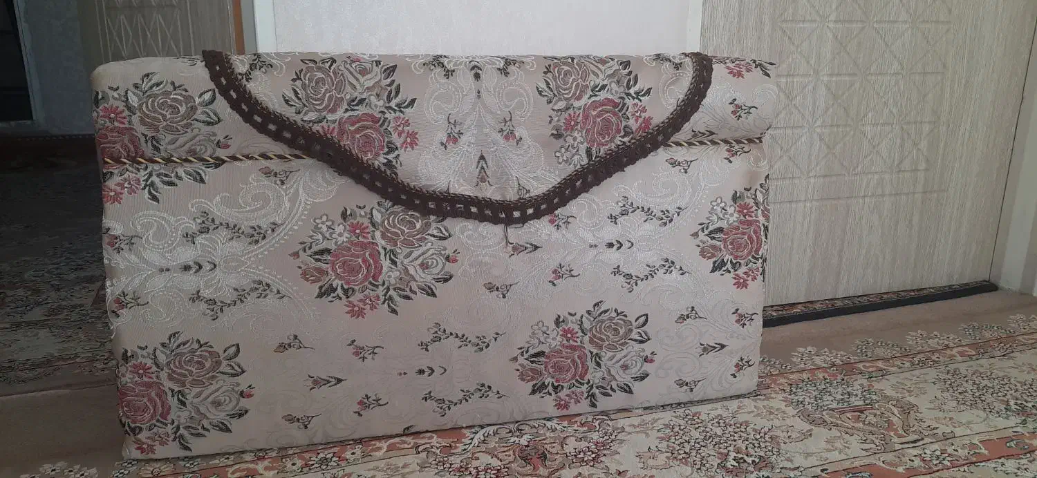 پشتی|پشتی|تویسرکان, |دیوار