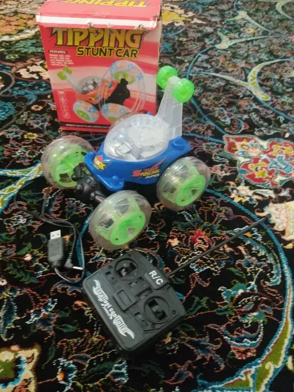 ماشین کنترلی دیوانه|اسباب‌‌بازی|شیراز, کوشک میدان|دیوار