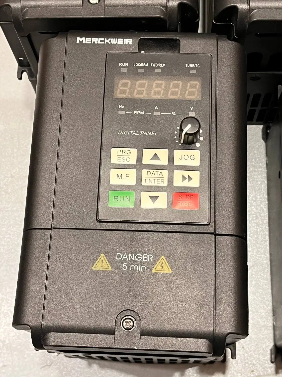 اینورتر درایو صنعتی 2.2 کیلووات|ماشینآلات صنعتی|قم, حنیف نژاد|دیوار