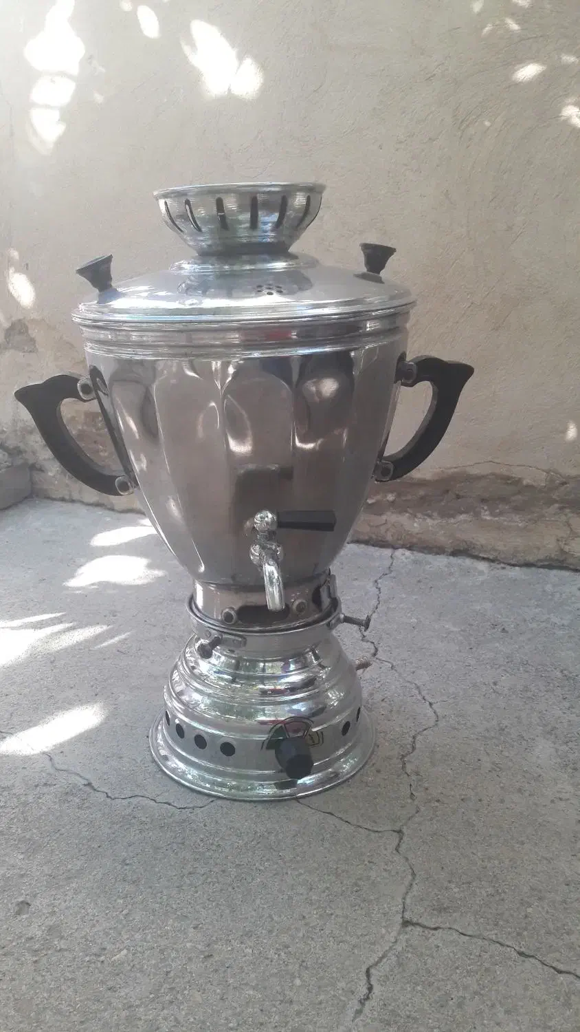 سماور کوچک ۲۵۰۰۰۰۰ ( مقطوع)|سماور، چای‌ساز، قهوه‌ساز|خوی, |دیوار