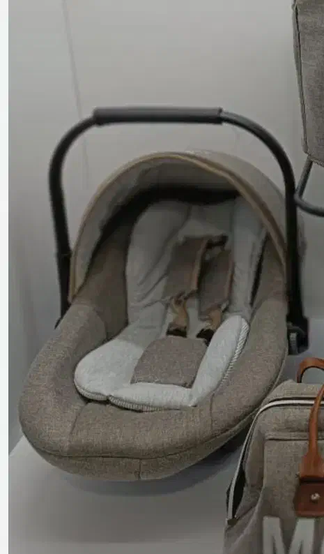 کریر در حد نو|کالسکه و لوازم جانبی|جاسک, |دیوار