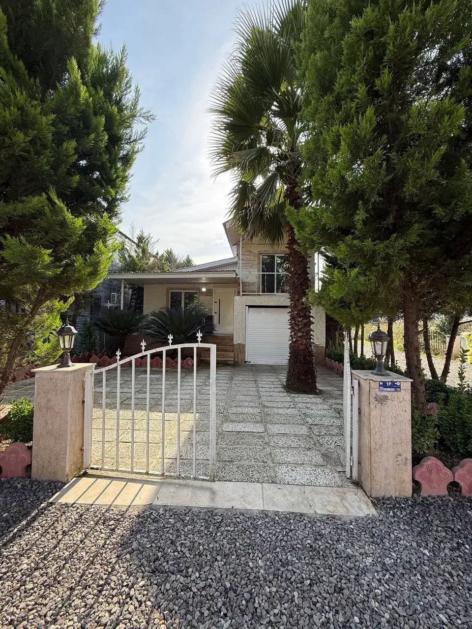 ویلاباغ ۲۵۰متری بکر/ لوکیشن با اصالت/ نزدیک جنگل|فروش خانه و ویلا|چمستان, |دیوار