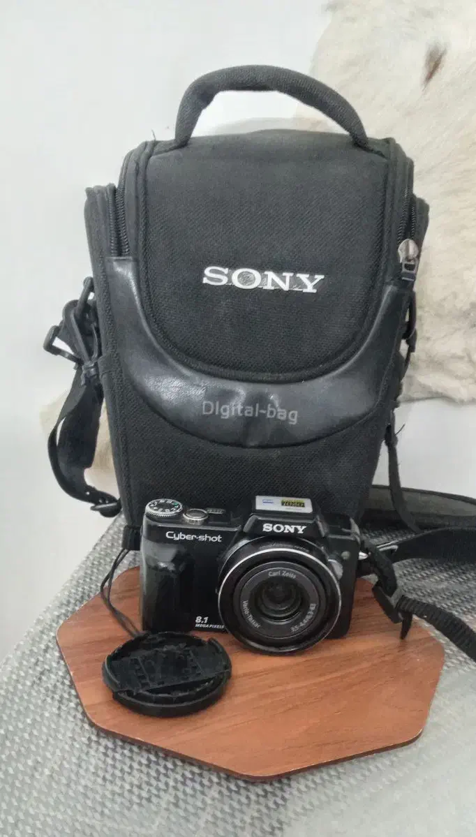 دوربین عکاسی و فیلمبرداری سونی|دوربین عکاسی و فیلم‌برداری|زنجان, |دیوار