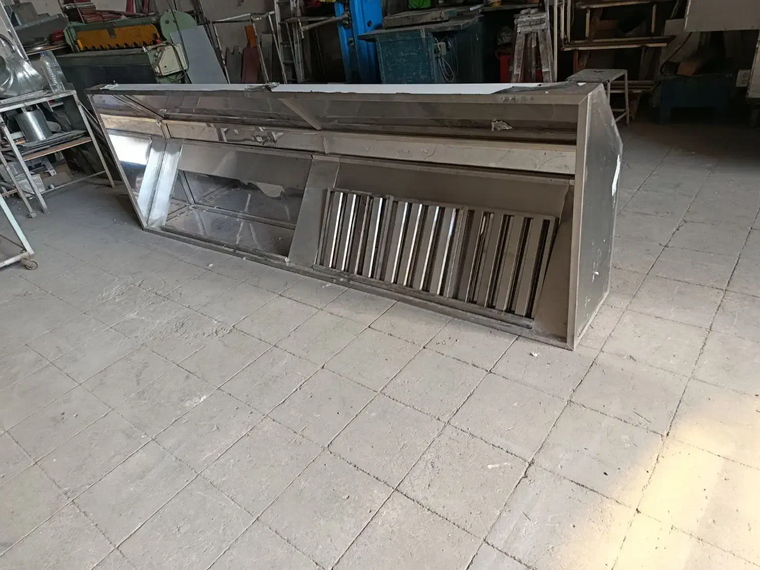 هود استیل|هود|قم, کوه سفید|دیوار