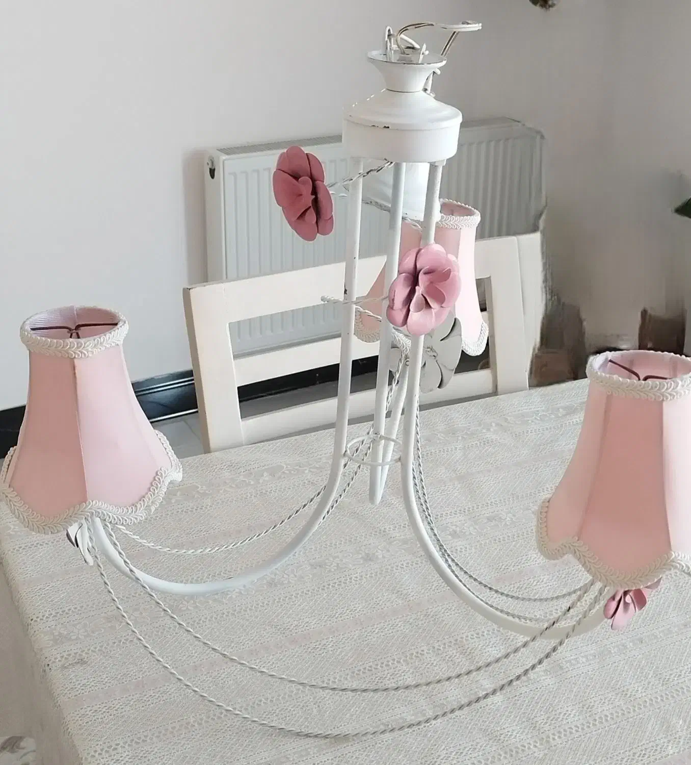 لوستر سه شاخه فرفروژه|لوستر و چراغ آویز|ساری, |دیوار