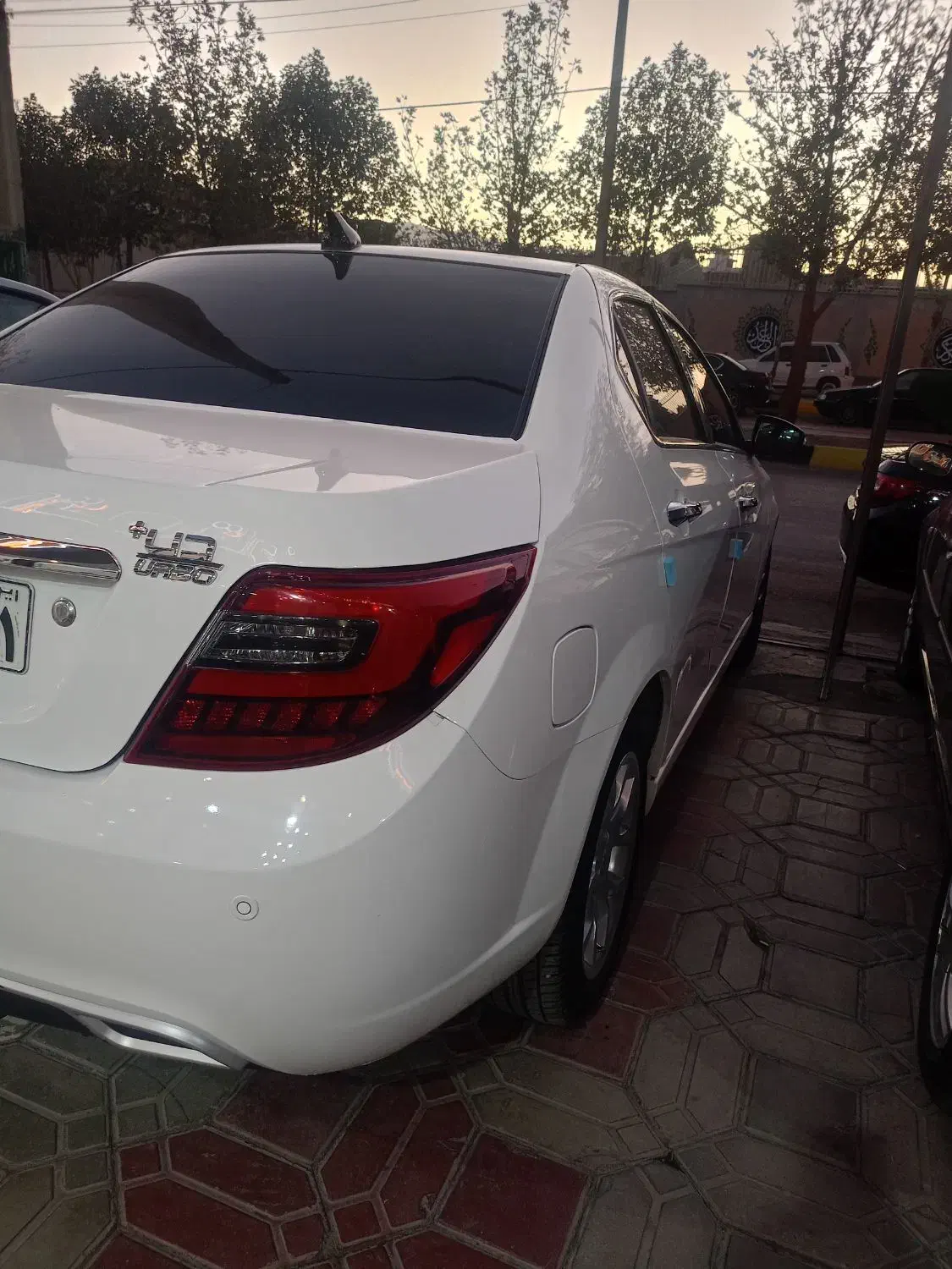 دنا پلاس مدل 1402|خودرو سواری و وانت|مریوان, |دیوار