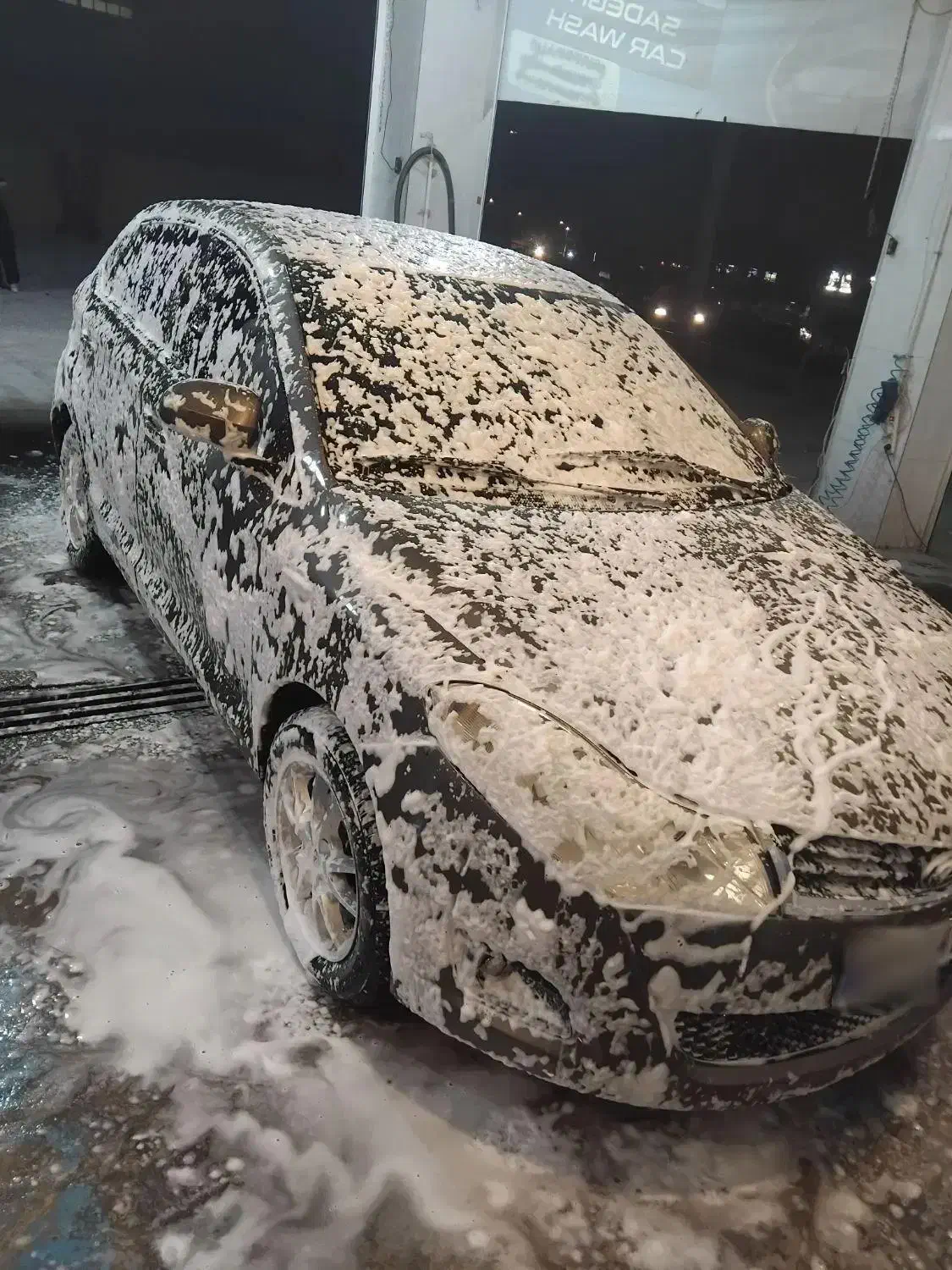 ام وی ام ۳۱۵H|خودرو سواری و وانت|قم, چهل درخت|دیوار