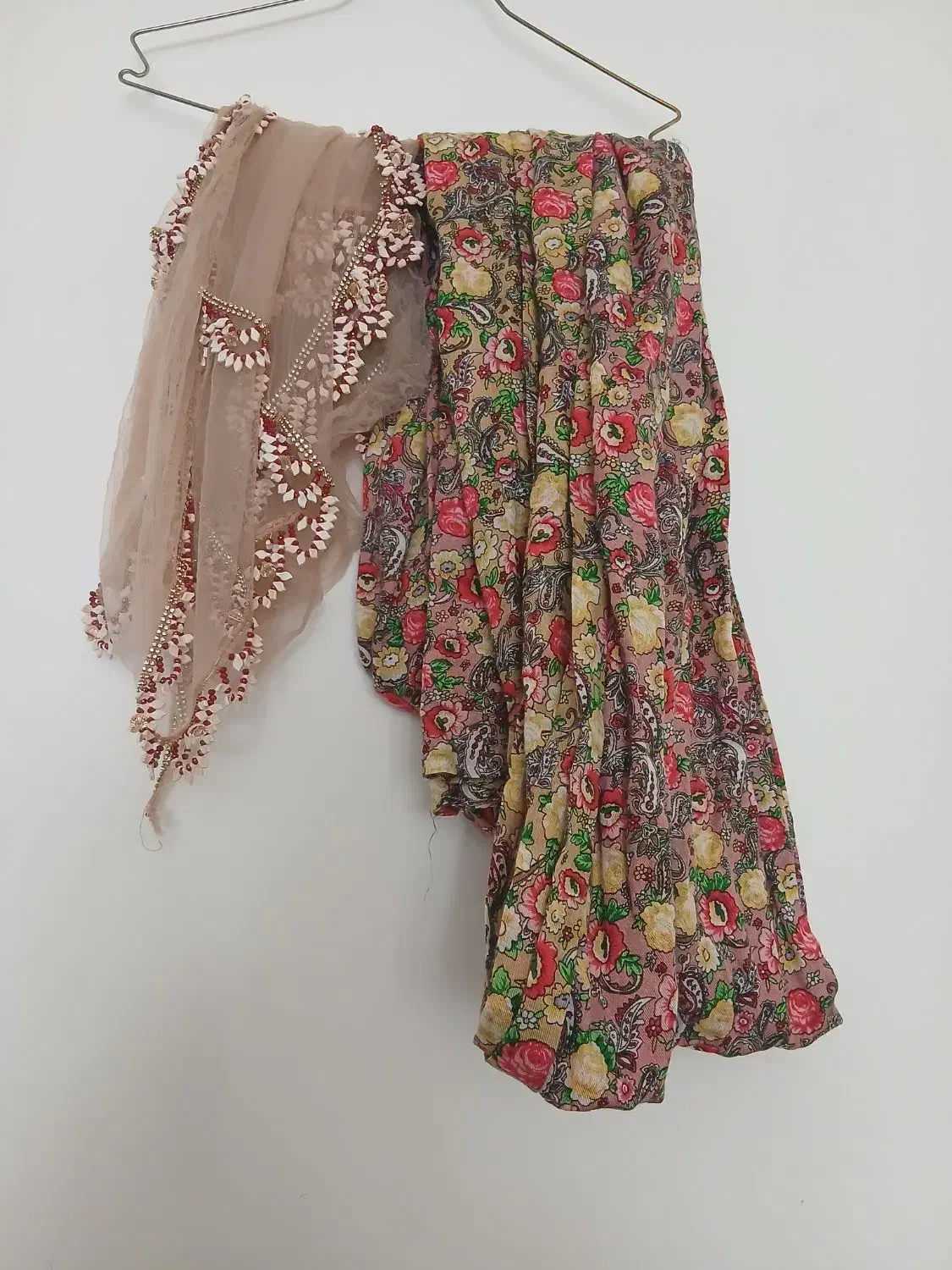 لباس کردی سقزی فقط یکی دوبار استفاده شده|لباس|دهگلان, |دیوار