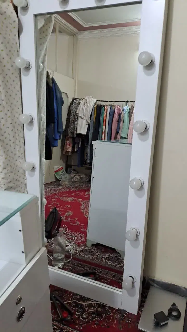 آینه قدی چراغ دار|بوفه، ویترین، کنسول|تهران, شهرک طالقانی|دیوار