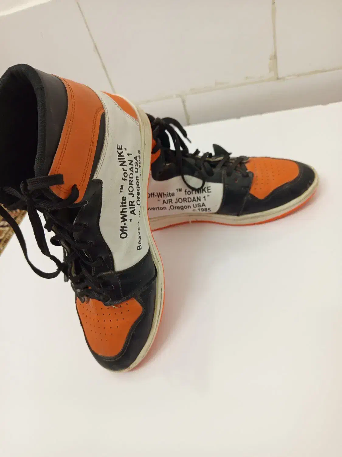 چهارصدو پنجاه|کیف، کفش، کمربند|مراغه, |دیوار