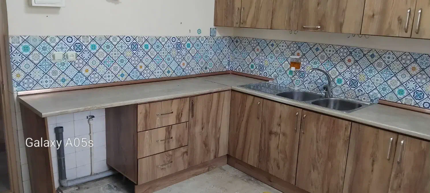 کابینت ام دی اف با گازو سینگ دو لانه و شیر آلات.|مصالح و تجهیزات ساختمان|رشت, پیرکلاچای|دیوار