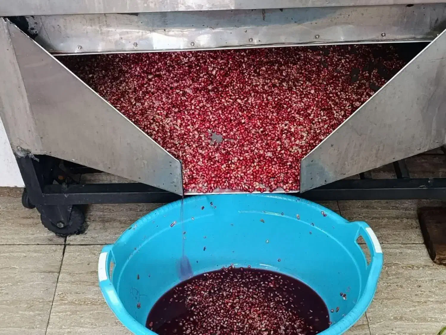 آب انارگیری|کافیشاپ و رستوران|اصفهان, ارداجی|دیوار