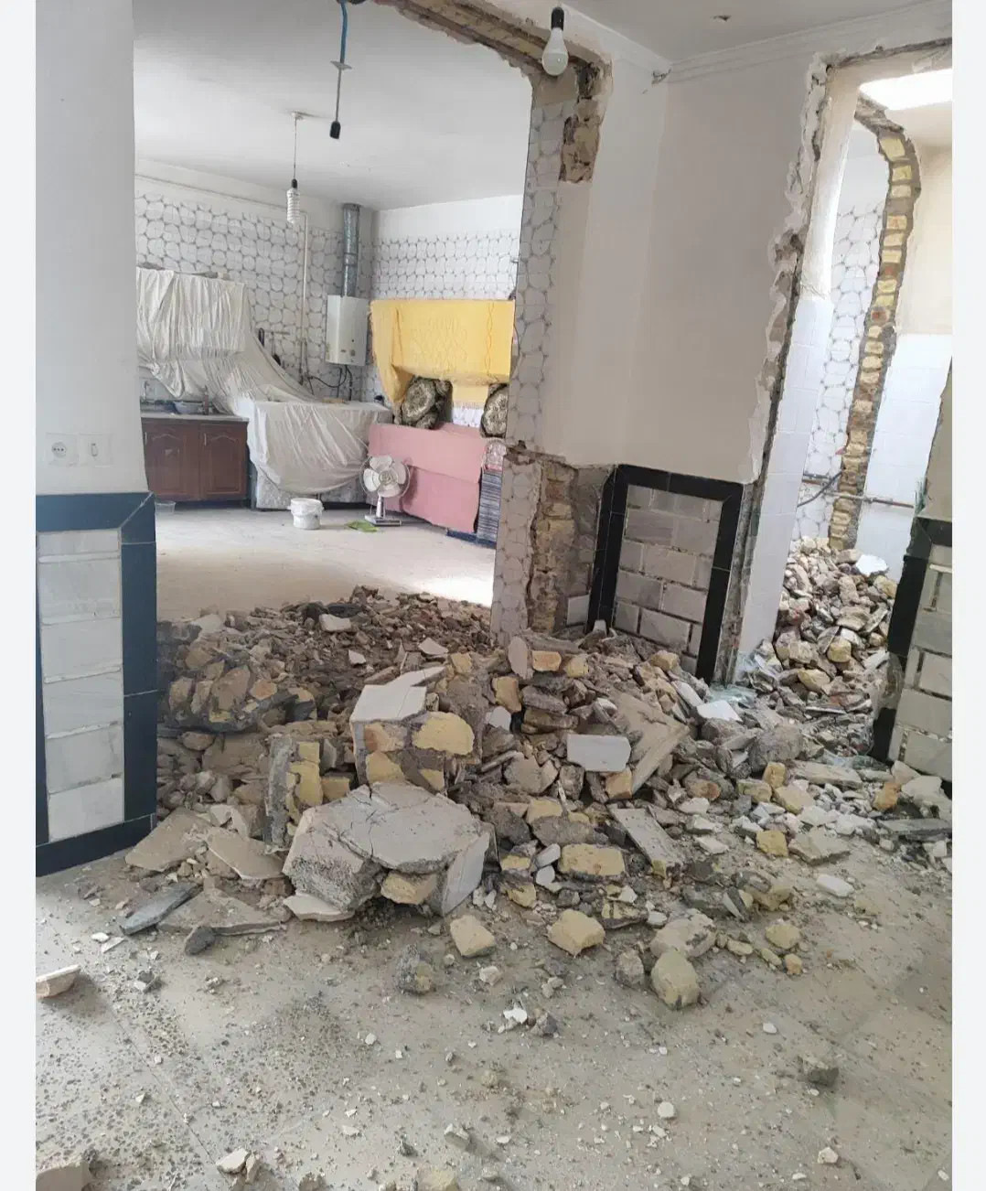 تخریب و باز سازی منزل داخلیبا کمترین هزینه|خدمات پیشه و مهارت|کرج, بنیاد|دیوار