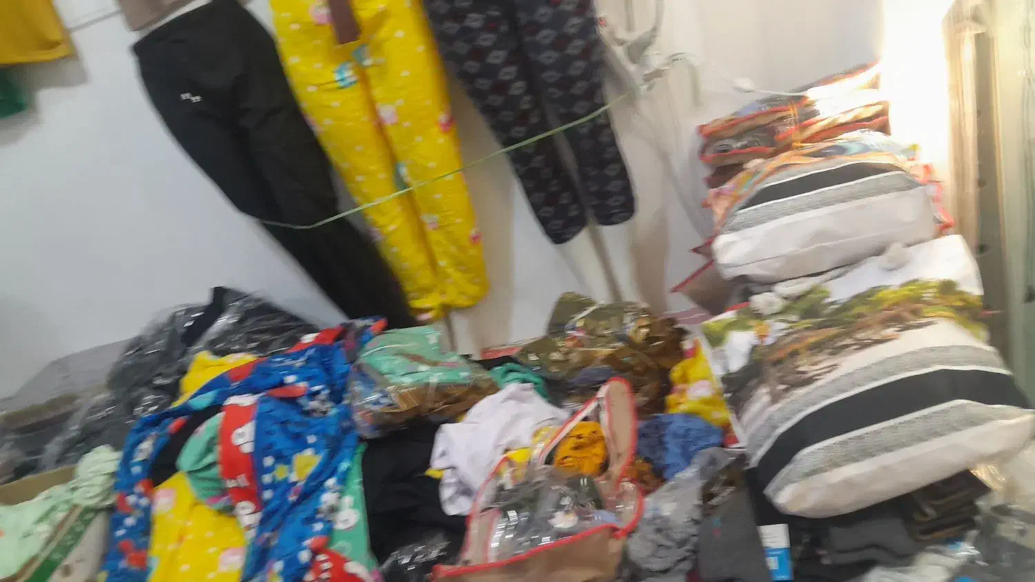 لباس زنانه|لباس|مسجد سلیمان, |دیوار