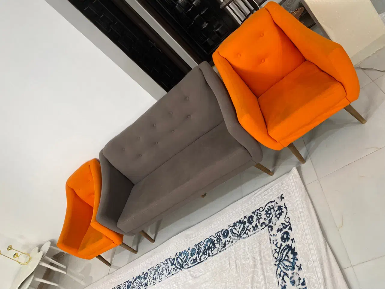 مبل|مبلمان خانگی و میز عسلی|بم, |دیوار