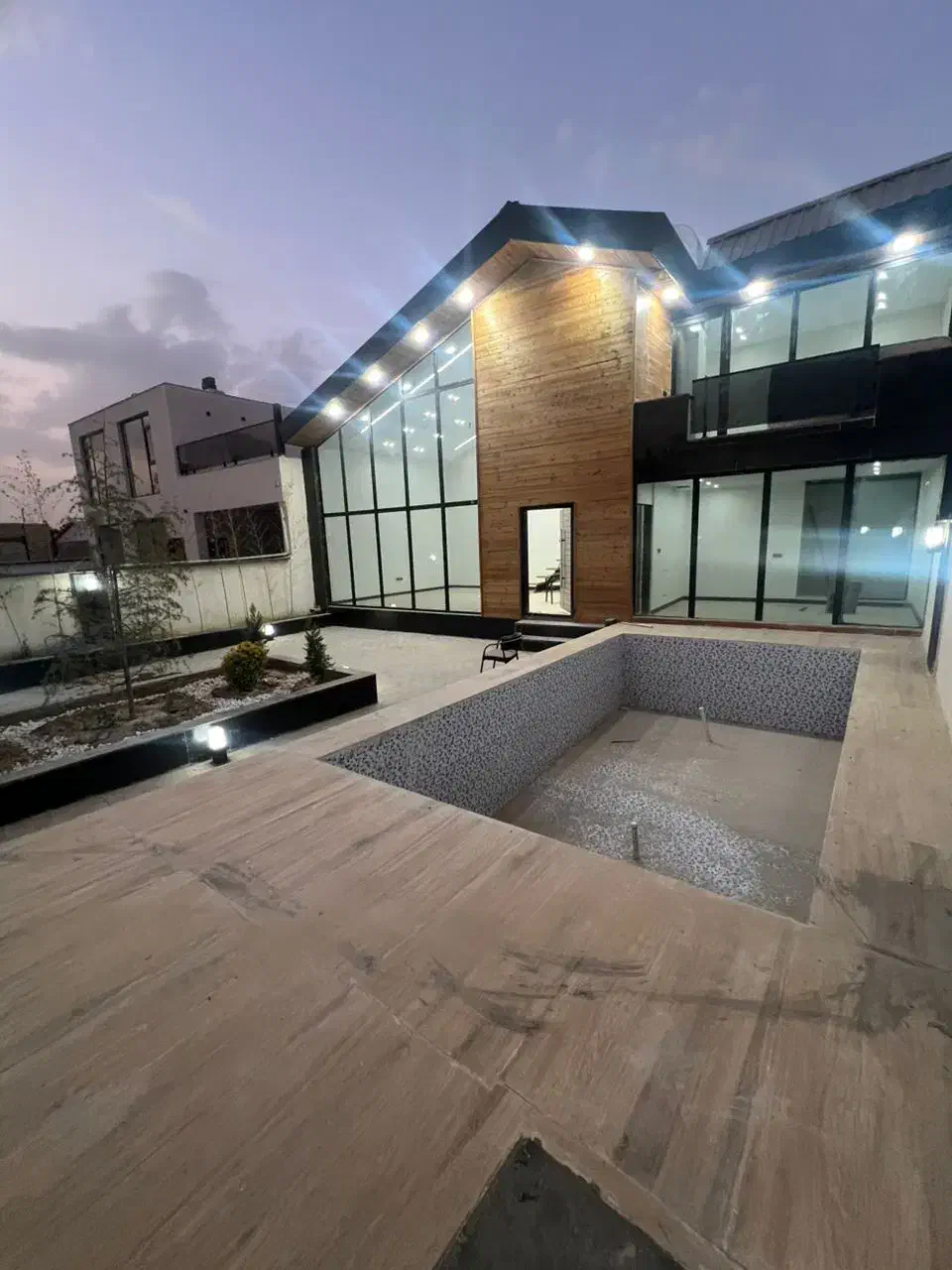 250 متر 100 متر بنا دوبلکس جاده سهیلیه لوکیشن خوب|فروش خانه و ویلا|فردیس, قریشی|دیوار