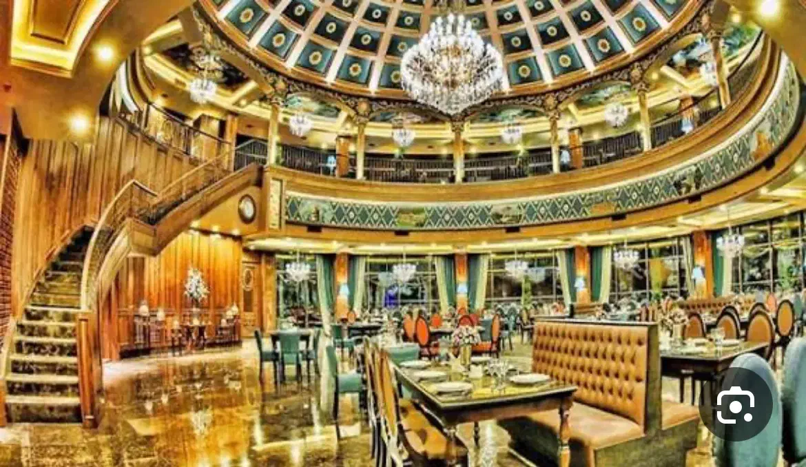 استخدام اشپز ایرانی/سالن دار (ویتر)/نیروی آشپزخانه|استخدام خدمات فروشگاه و رستوران|کرمان, |دیوار