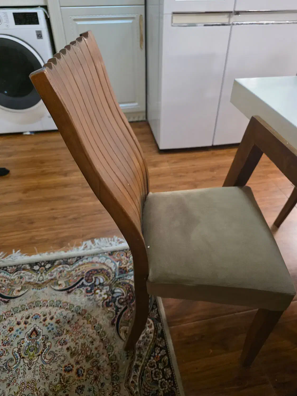 میز غذاخوری ۸ نفره فروش فوری|میز و صندلی غذاخوری|سمنان, |دیوار