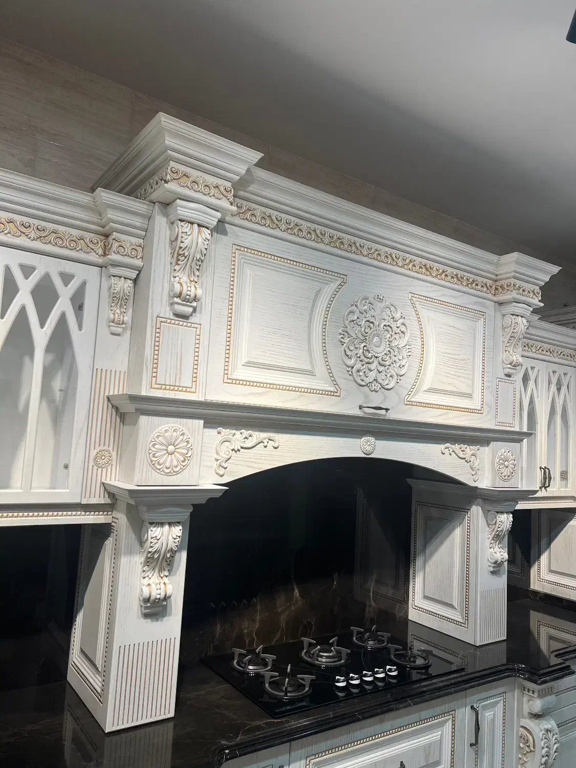 نصاب کابینت کمد دیواری|خدمات پیشه و مهارت|کلاچای, |دیوار