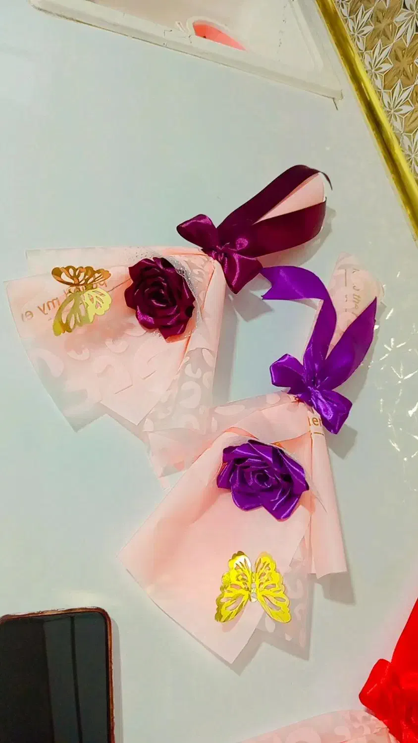 دسته گل زیبا|گل مصنوعی|زابل, |دیوار