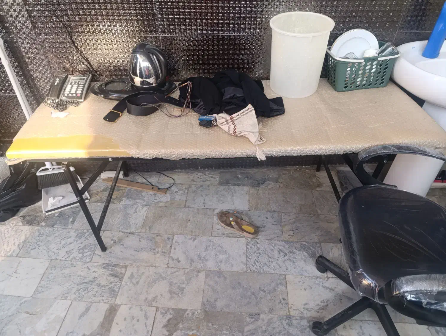 لوازم آرایشگاه|آرایشگاه و سالنهای زیبایی|کنگاور, |دیوار